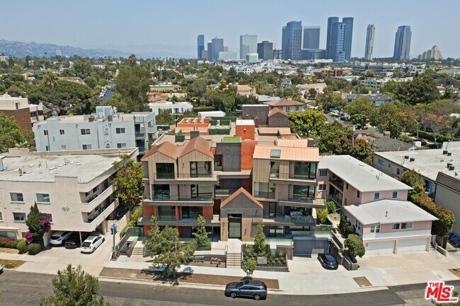 Building Photo - 1618 Hilts Ave
