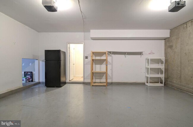 Building Photo - 3401 Eagle Ridge Dr