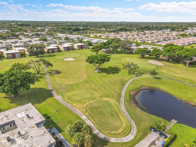 Building Photo - 407 Piedmont I