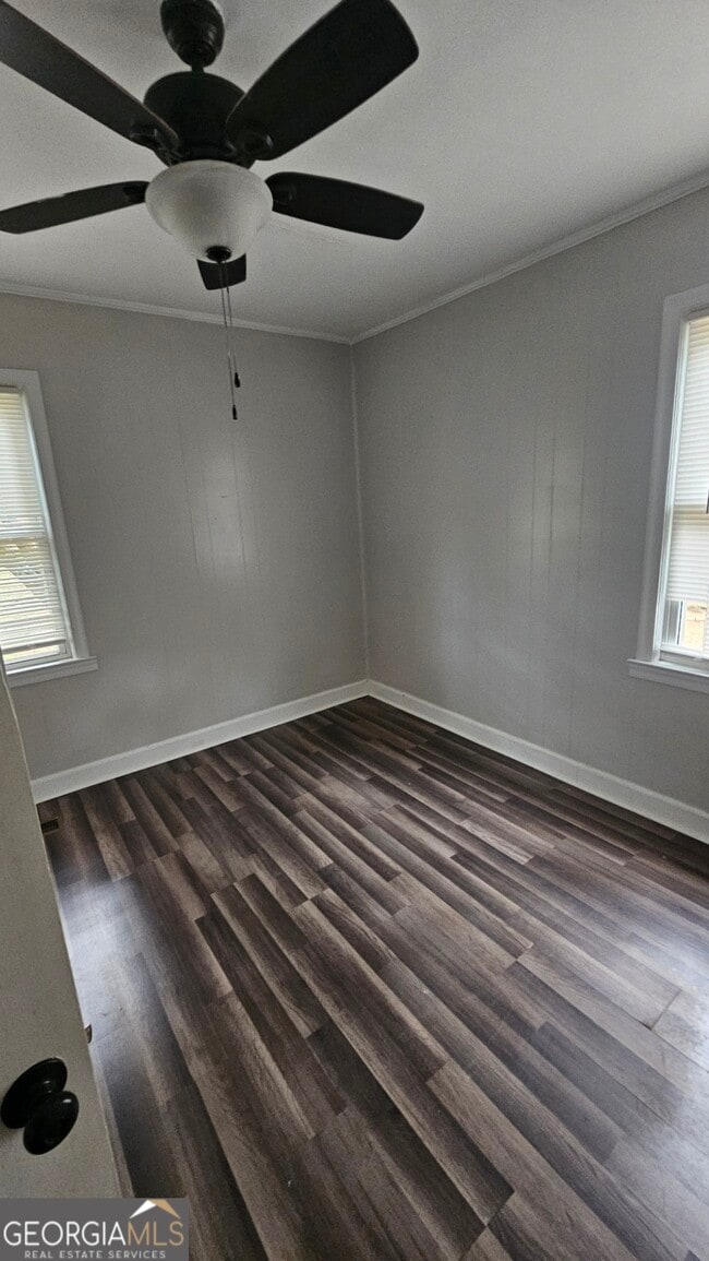 Building Photo - 500 N Lee St