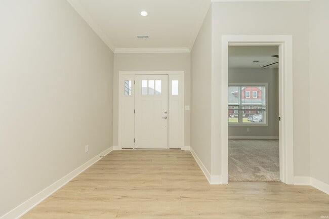 Building Photo - 3796 High Pointe Dr