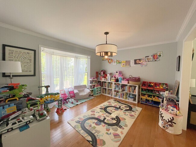 Building Photo - Leesburg Country Club 4 Bed 3.5 Bath SFH For Rent!