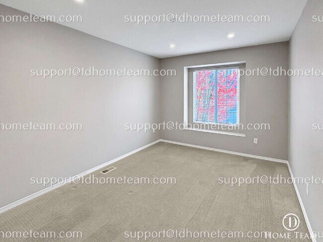 Building Photo - "Spacious 3-Bed Oasis in Kent with Elegant...