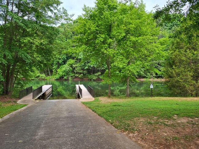 Building Photo - 19245 Lake Norman Cove Dr