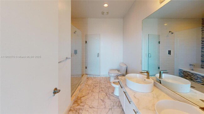 Building Photo - 888 Biscayne Blvd