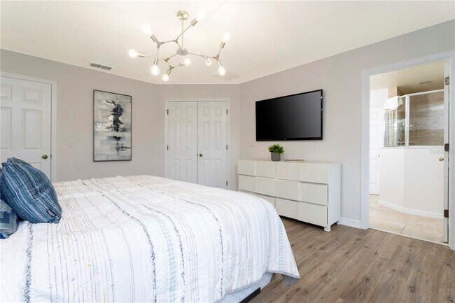 Building Photo - 650 Las Fuentes Dr