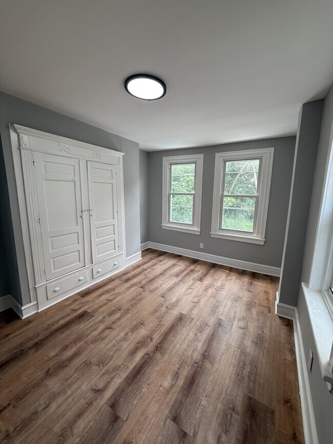 Building Photo - 3924 Pennsgrove St