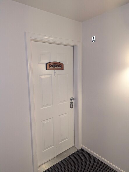 Building Photo - 335 Buckingham Cir