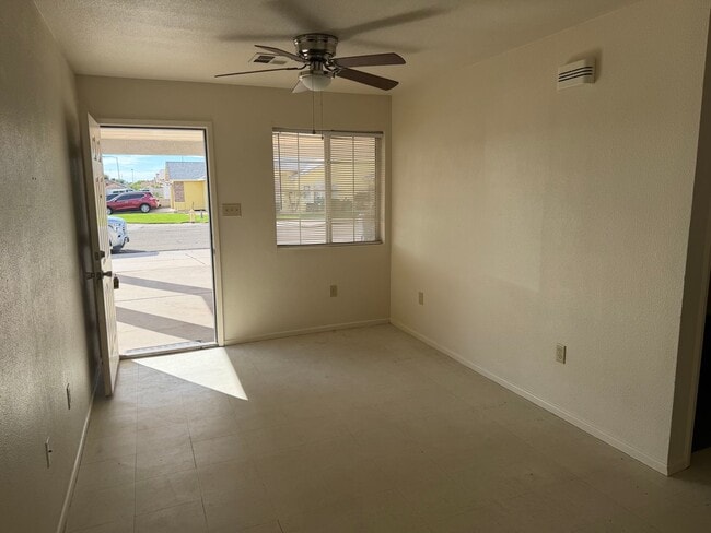 Building Photo - San Luis 3 Bedroom home with Fenced Lot