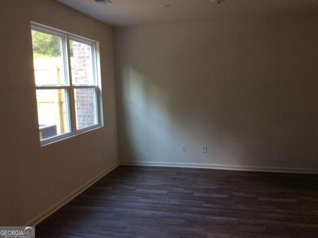 Building Photo - 1627 Larkspur Trl