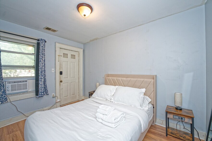 Building Photo - 87 Madison Ave