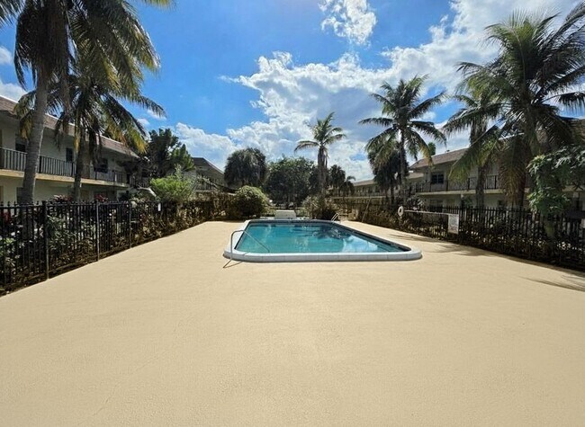 Building Photo - 4160 NW 21st St