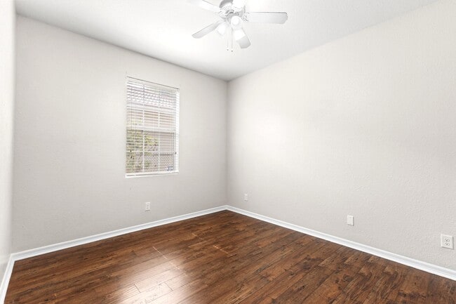 Building Photo - 6809 Osage Cir