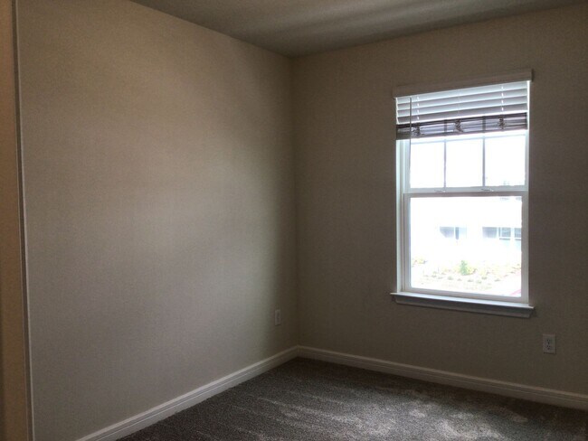 Building Photo - 14238 Sapelo Beach Dr