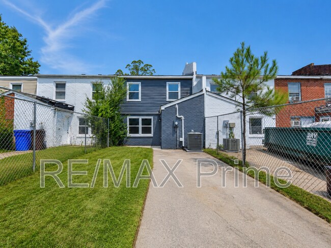 Building Photo - 4021 Sloop Trail