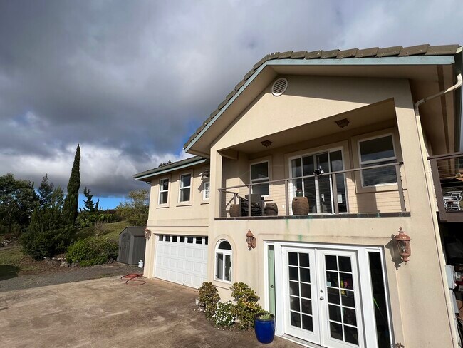 Primary Photo - 1360 Kekaulike Ave