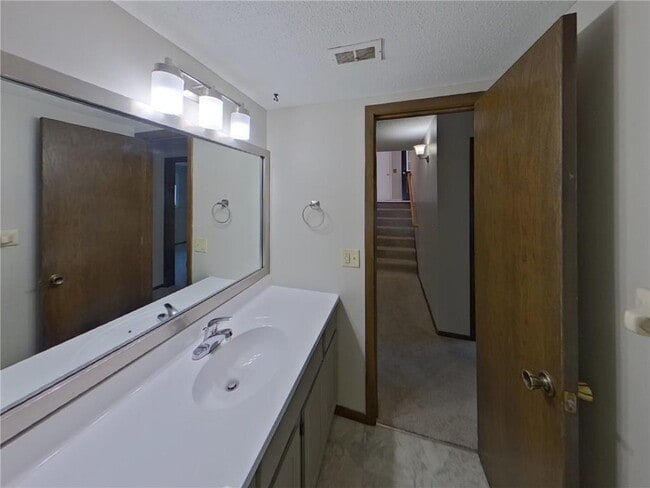 Building Photo - 1701 116th St E