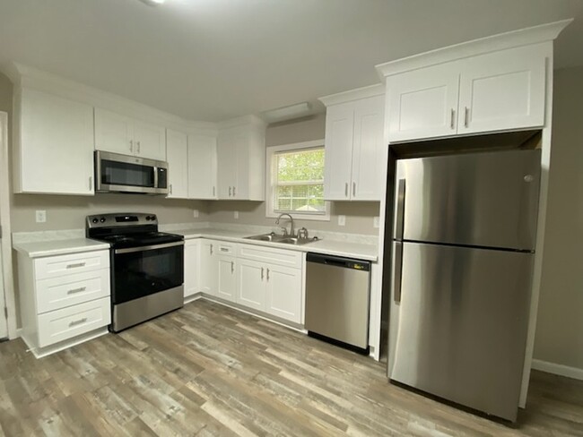 Building Photo - 3 bedroom, 2 bath new construction home