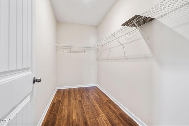 Building Photo - 6806 Shane Dr