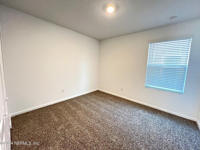 Building Photo - 73 Mula Ct