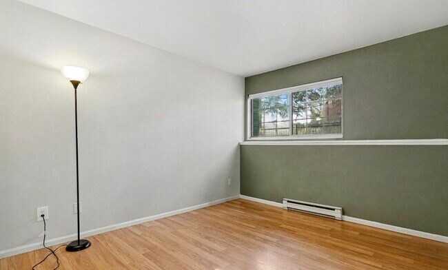 Building Photo - 3565 Windmill Dr