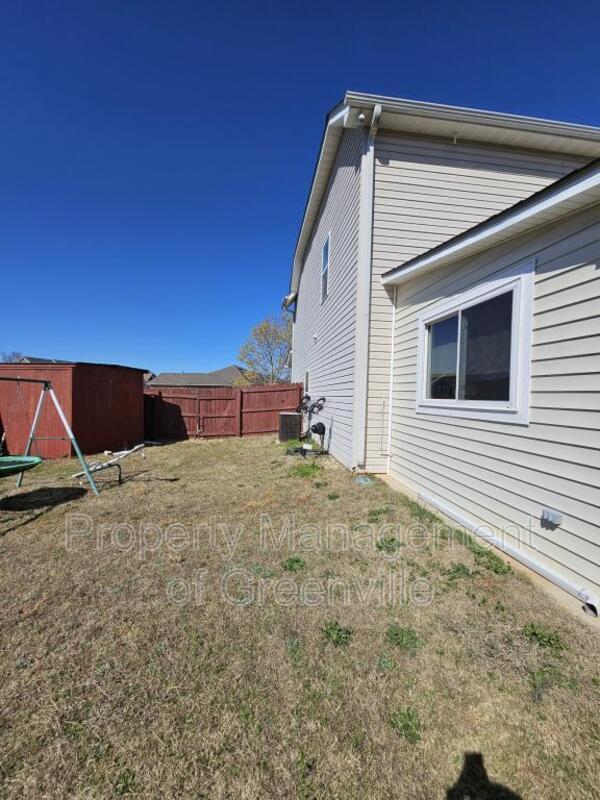 Building Photo - 695 Flintrock Dr