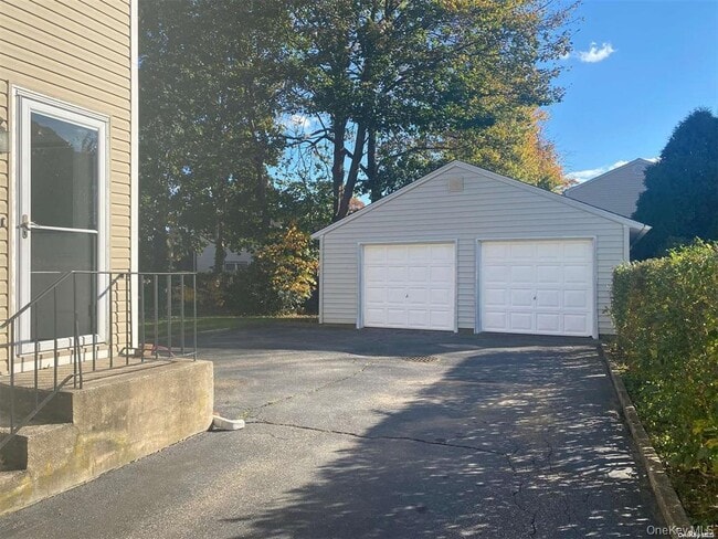 Building Photo - 52 Grand Pl