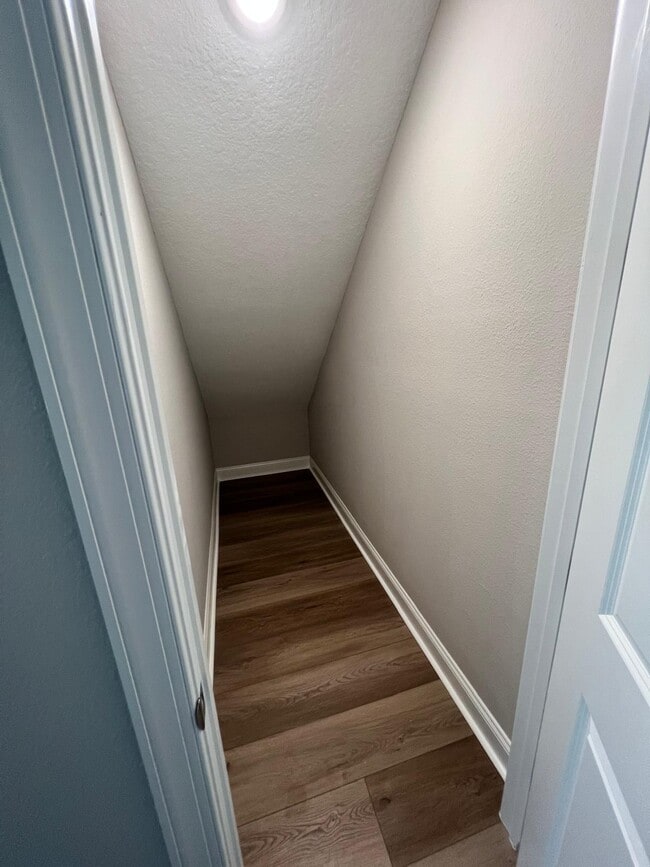 Building Photo - 11352 Newtonian Blvd