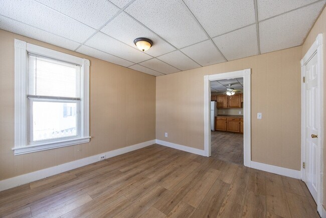 Building Photo - 28 Richmond St