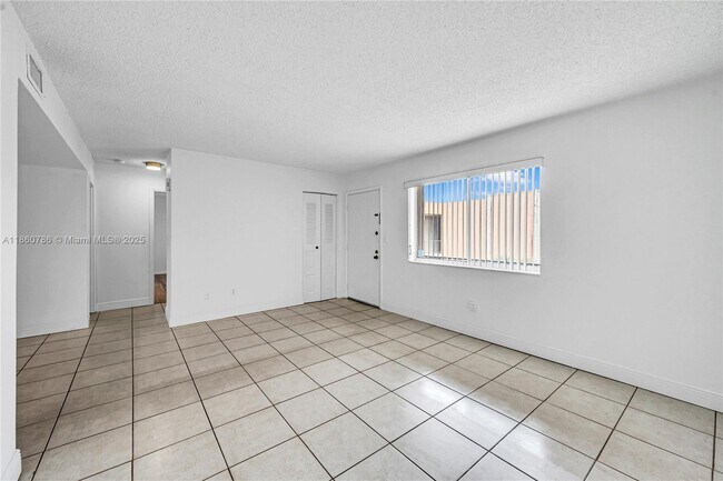 Building Photo - 8401 SW 107th Ave