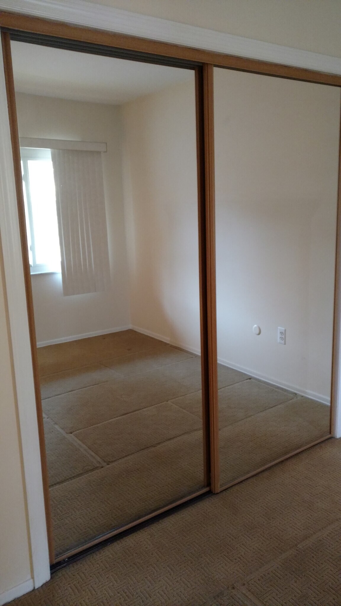 Building Photo - 2029 Sanlin Dr