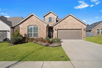 Building Photo - 549 Cedarwood St