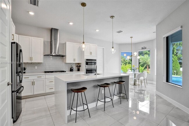 Building Photo - 10795 Oceano Wy