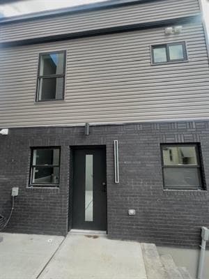 Building Photo - 277 Liberty Ave