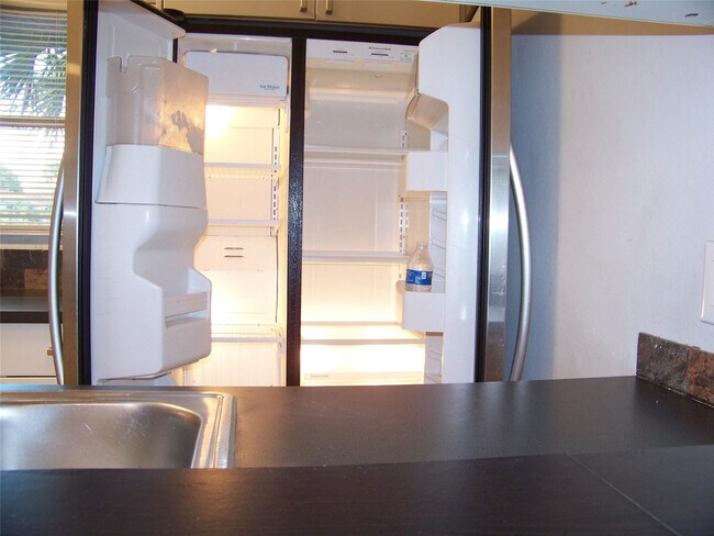 Building Photo - 3218 NW 103rd Terrace