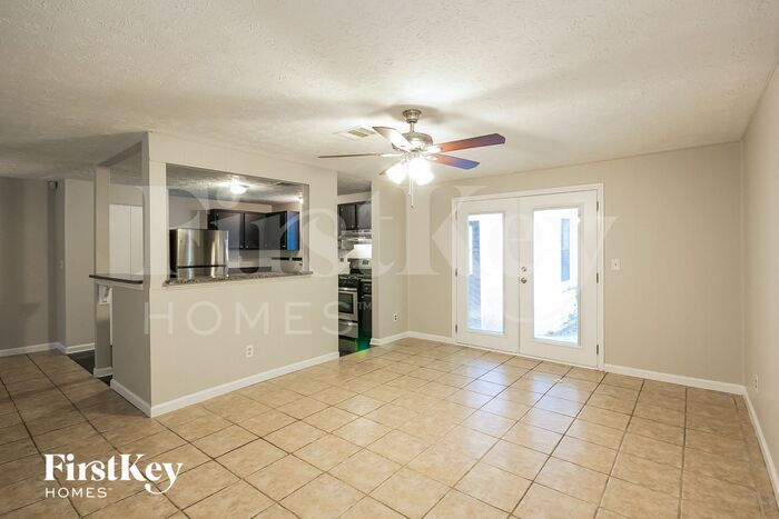 Building Photo - 5225 Martins Crossing Rd