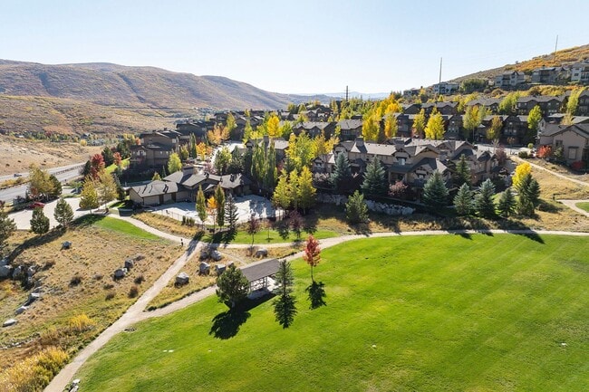 Building Photo - Fully Furnished Mountain Modern Twin Home ...