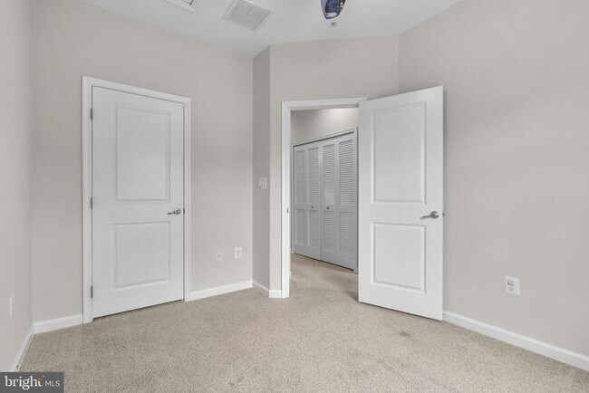 Building Photo - 8621 Enoch Pratt Dr