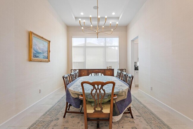 Building Photo - 8270 SE Pennock Trail