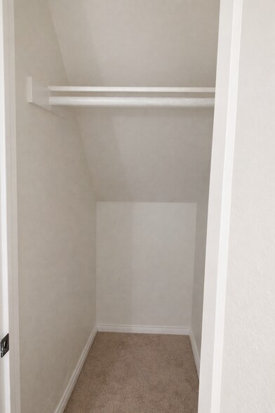 Building Photo - 7037 La Tijera Blvd