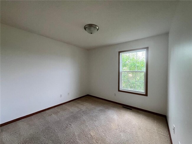 Building Photo - 5026 Yuma Ln N