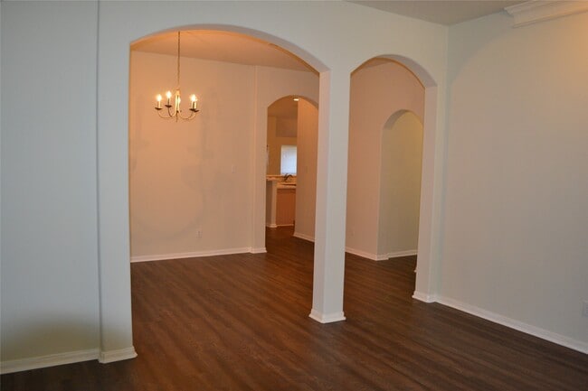 Building Photo - 1909 Highland Point Ct