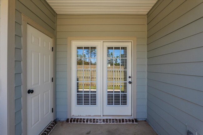 Building Photo - 626 Hope St