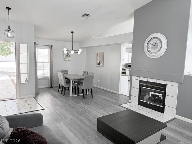 Building Photo - 4216 Totano Dr