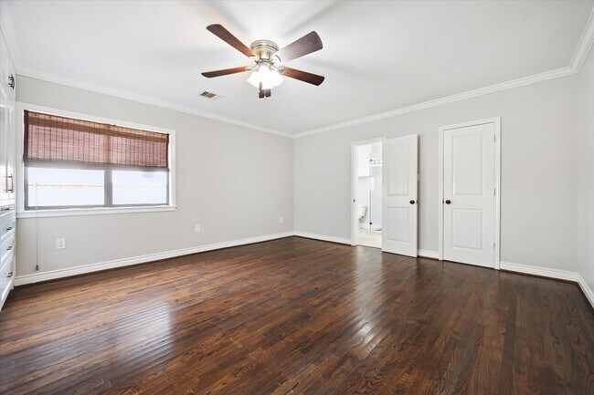 Building Photo - 932 Pizer St