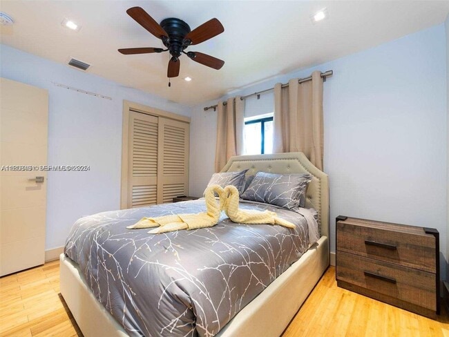 Building Photo - 1606 Wiley St