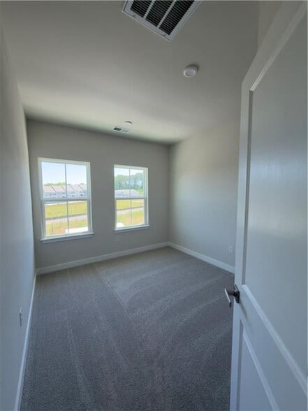 Building Photo - 942 Sugar Vista Cir