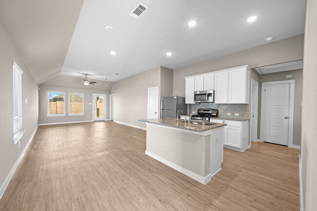 Building Photo - 8154 Royal Breeze Dr