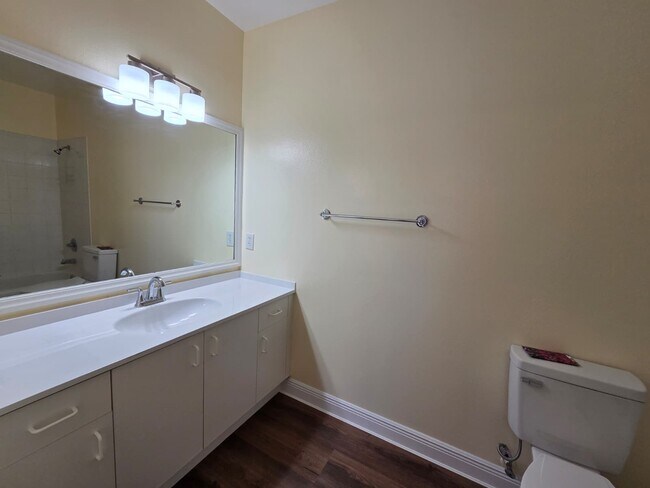 Building Photo - 515 Villa Del Sol Cir