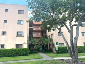 Building Photo - 8700 SW 133rd Avenue Rd